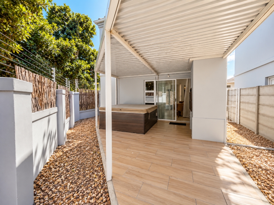 To Let 3 Bedroom Property for Rent in Parklands Western Cape